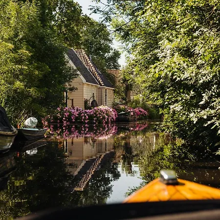 On The Maison d'hôtes Broek in Waterland