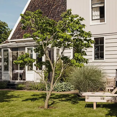 On The Gæstehus Broek in Waterland