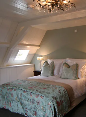 On The Lake Guest house 4*