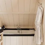 Guest house On The Lake 4*
