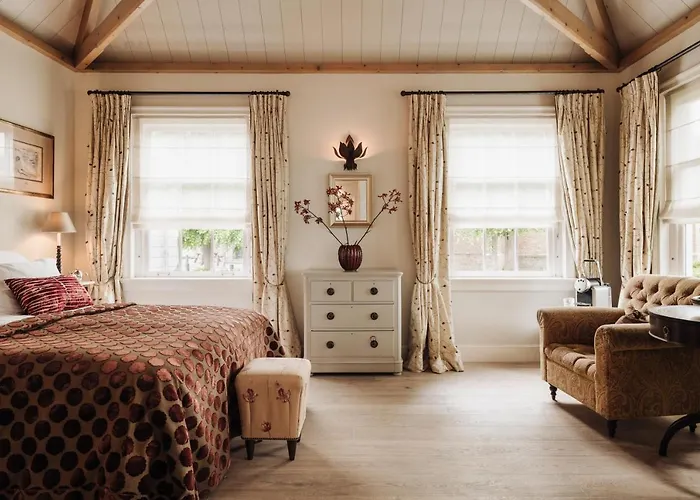 Πανσιόν On The