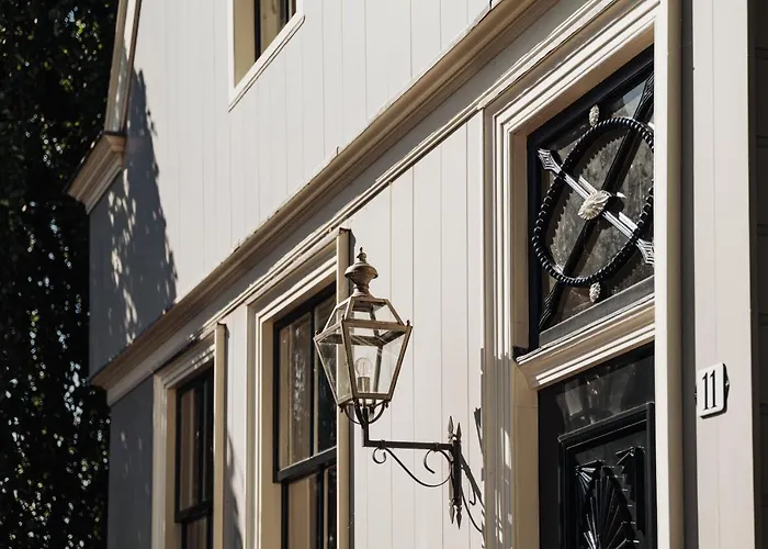 Πανσιόν On The