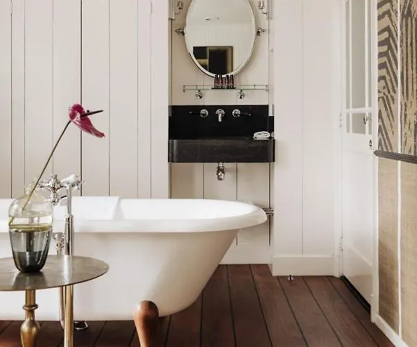 On The Πανσιόν