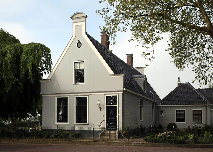 On The Broek in Waterland