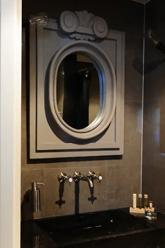 On The Πανσιόν